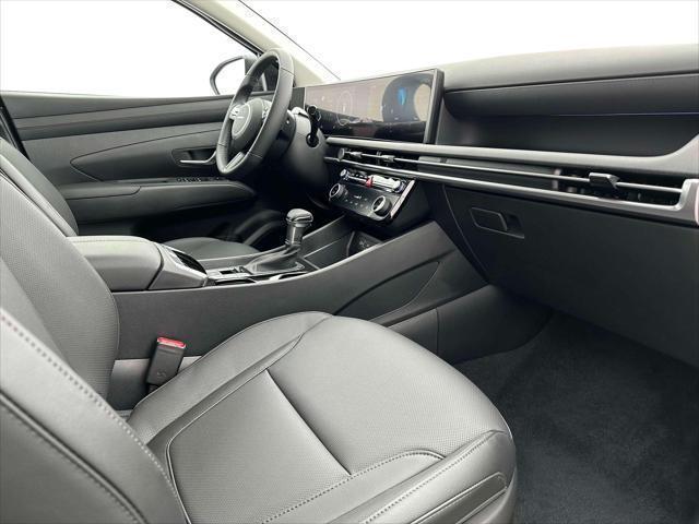 Photo of 2025 Shimmering Silver Hyundai TUCSON