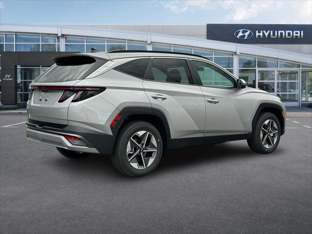 Photo of 2025 Shimmering Silver Hyundai TUCSON