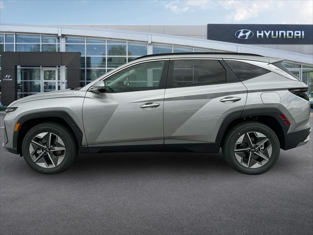 Photo of 2025 Shimmering Silver Hyundai TUCSON