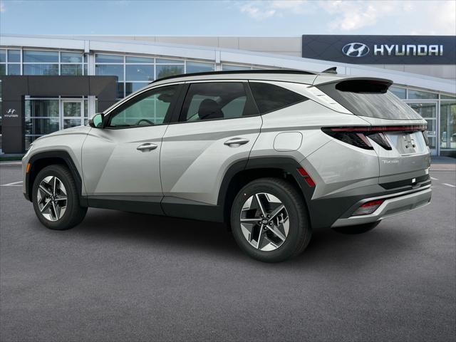 Photo of 2025 Shimmering Silver Hyundai TUCSON