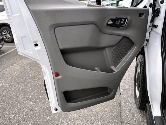 Photo of 2023 Oxford White Ford Transit-350