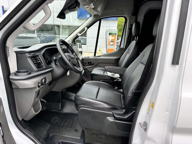 Photo of 2023 Oxford White Ford Transit-350
