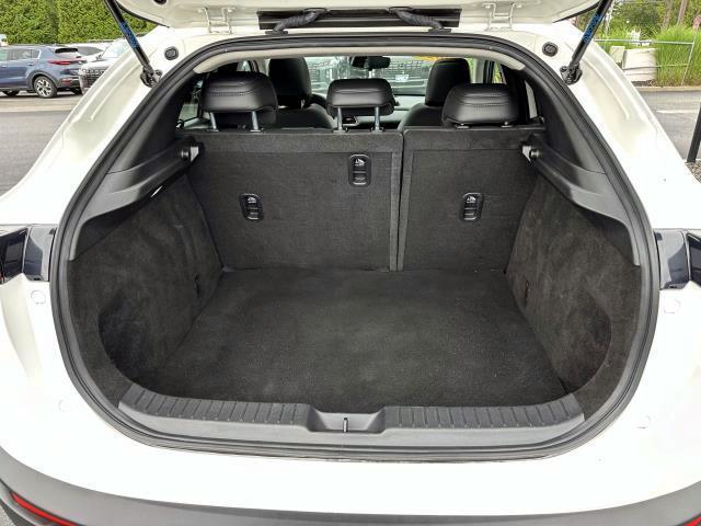 Photo of 2022 Snowflake White Pearl Mazda CX-30