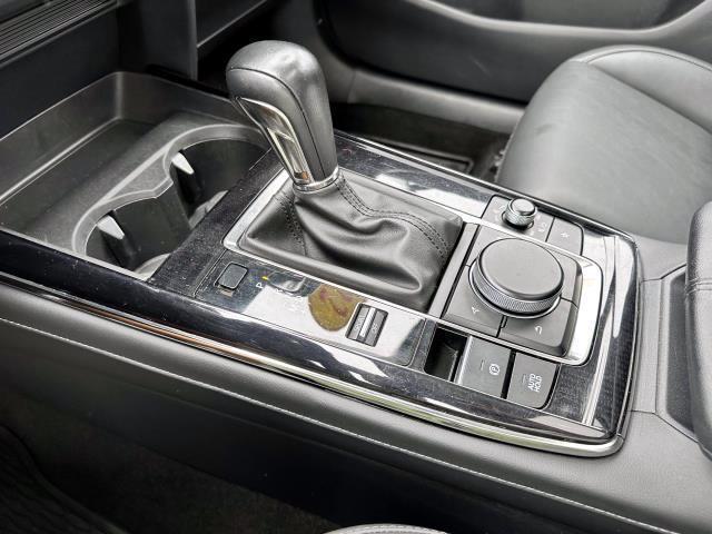 Photo of 2022 Snowflake White Pearl Mazda CX-30