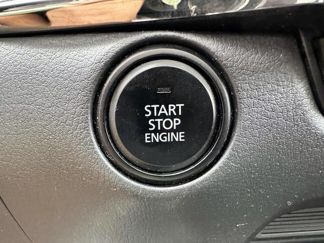 Photo of 2022 Snowflake White Pearl Mazda CX-30