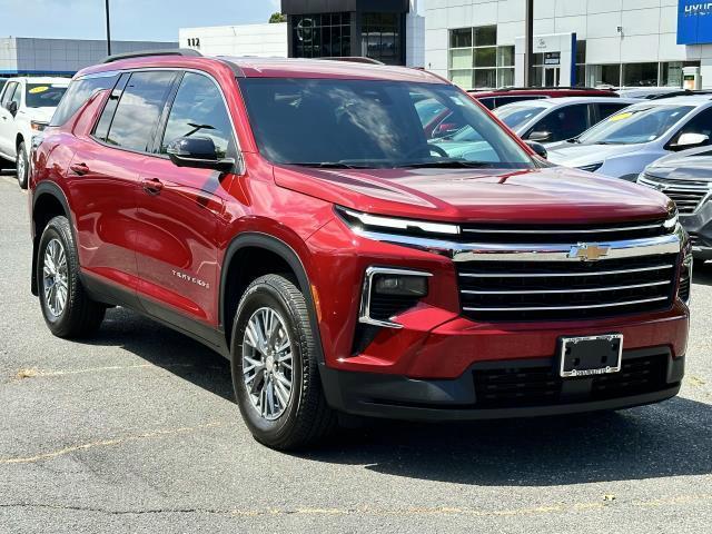 Photo of 2024 Radiant Red Chevrolet Traverse