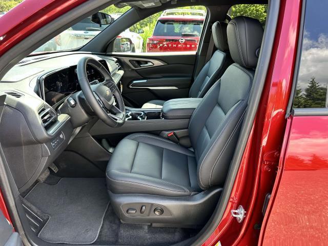 Photo of 2024 Radiant Red Chevrolet Traverse