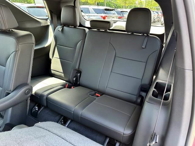 Photo of 2024 Radiant Red Chevrolet Traverse