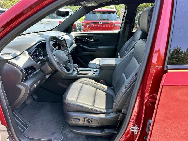 Photo of 2023 Radiant Red Chevrolet Traverse