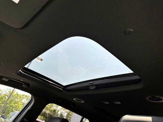 Photo of 2023 Radiant Red Chevrolet Traverse