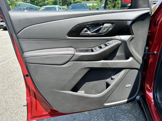 Photo of 2023 Radiant Red Chevrolet Traverse