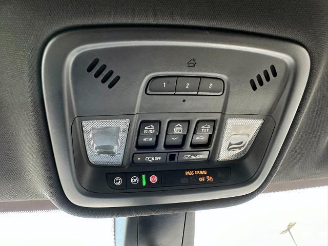 Photo of 2023 Radiant Red Chevrolet Traverse
