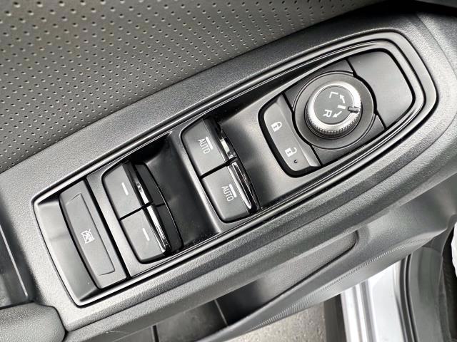 Photo of 2023 Ice Silver Metallic Subaru Crosstrek