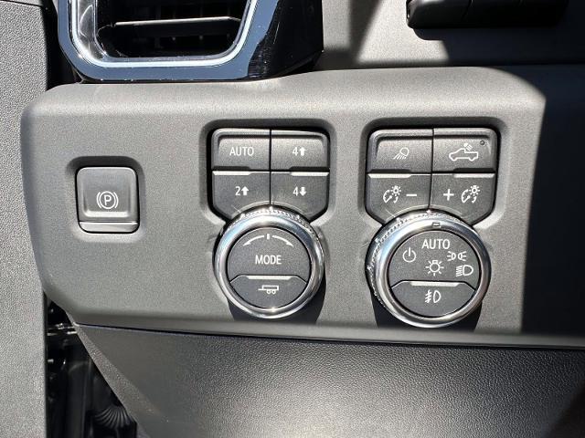 Photo of 2024 Onyx Black GMC Sierra 1500