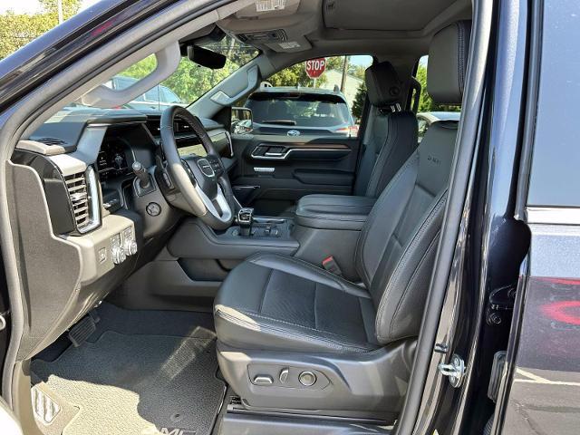 Photo of 2024 Onyx Black GMC Sierra 1500