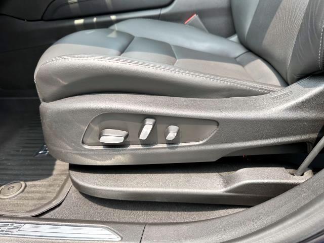 Photo of 2022 Stellar Black Metallic Cadillac XT5