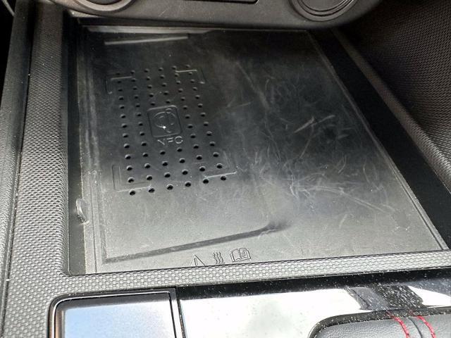 Photo of 2023 Black Hyundai ELANTRA