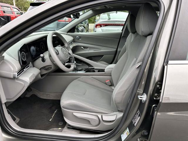 Photo of 2024 Gray Hyundai ELANTRA