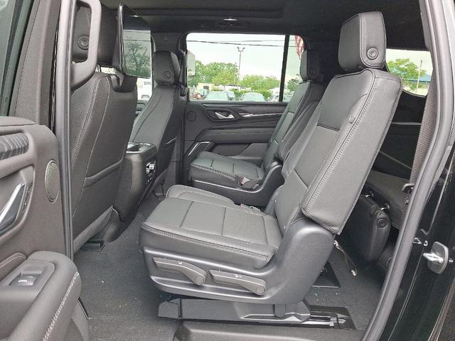 Photo of 2024 Onyx Black GMC Yukon XL