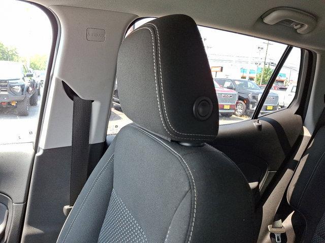 Photo of 2022 Summit White GMC Terrain