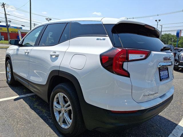Photo of 2022 Summit White GMC Terrain