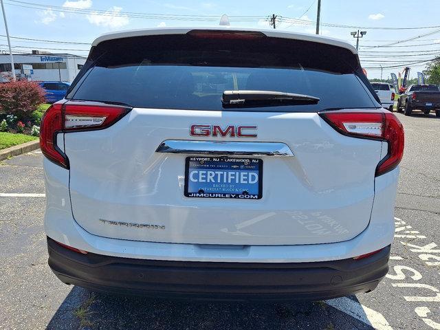 Photo of 2022 Summit White GMC Terrain