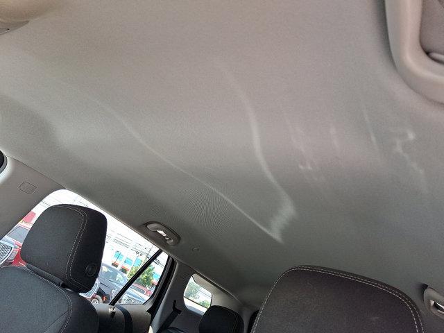 Photo of 2022 Summit White GMC Terrain