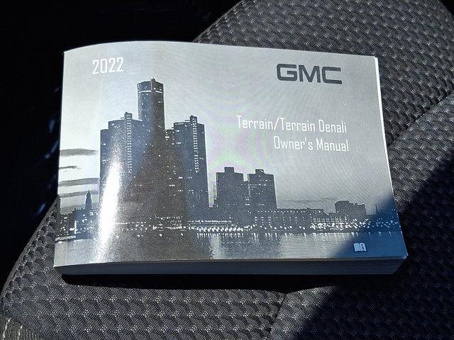 Photo of 2022 Summit White GMC Terrain
