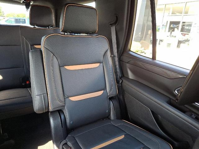 Photo of 2024 Onyx Black GMC Yukon
