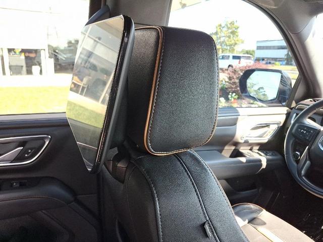 Photo of 2024 Onyx Black GMC Yukon
