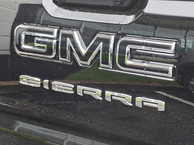 Photo of 2025 Onyx Black GMC Sierra 1500