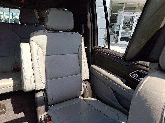 Photo of 2021 Dark Sky Metallic GMC Yukon XL
