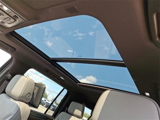 Photo of 2021 Dark Sky Metallic GMC Yukon XL