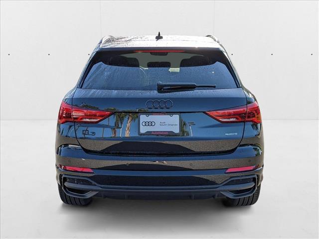 Photo of 2025 Mythos Black Metallic Audi Q3