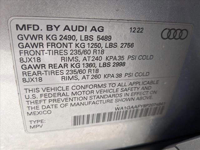 Photo of 2023 Florett Silver Metallic Audi Q5
