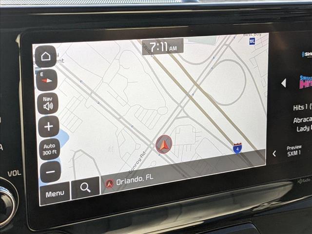 Photo of 2022 Glacial White Pearl Kia Sorento