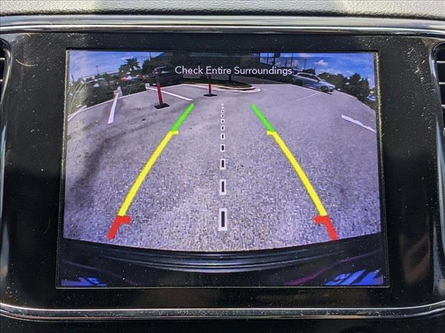 Photo of 2020 Diamond Black Crystal Pearlcoat Jeep Grand Cherokee