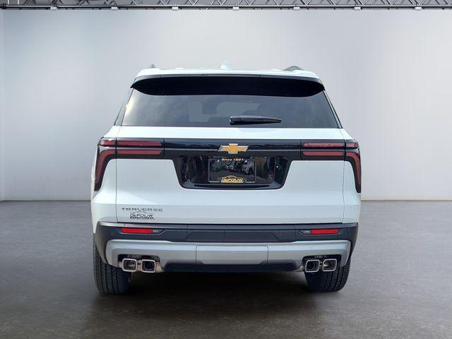 Photo of 2026 Summit White Chevrolet Traverse