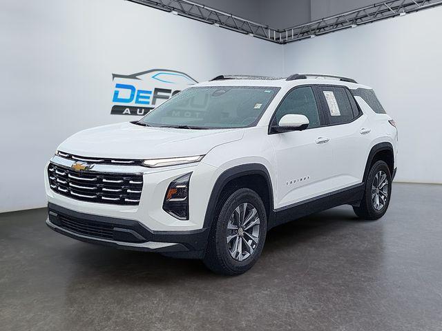 Photo of 2025 Summit White Chevrolet Equinox
