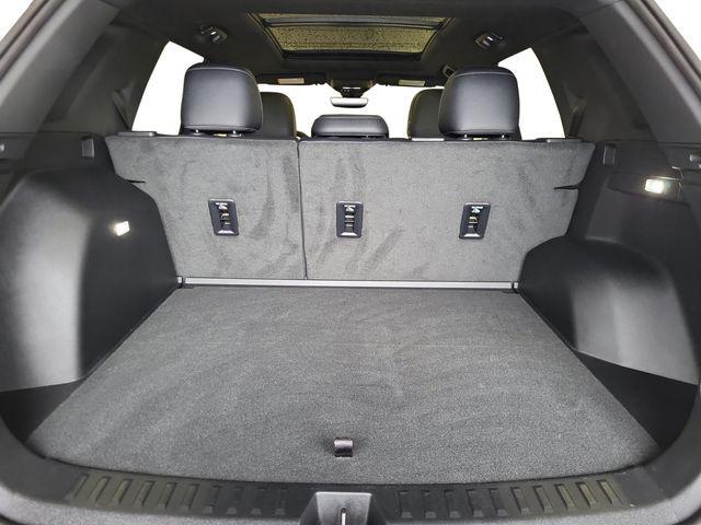 Photo of 2025 Summit White Chevrolet Equinox