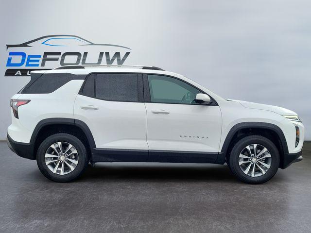 Photo of 2025 Summit White Chevrolet Equinox