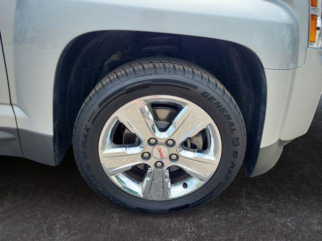 Photo of 2015 Quicksilver Metallic GMC Terrain