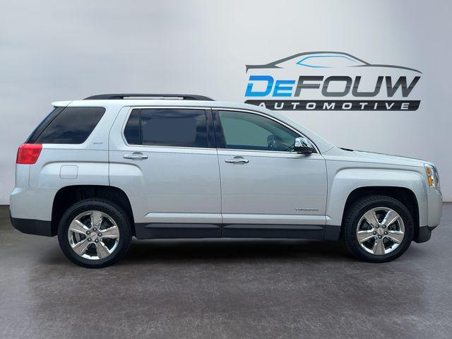 Photo of 2015 Quicksilver Metallic GMC Terrain