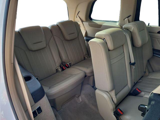 Photo of 2014 White Mercedes-Benz GL-Class