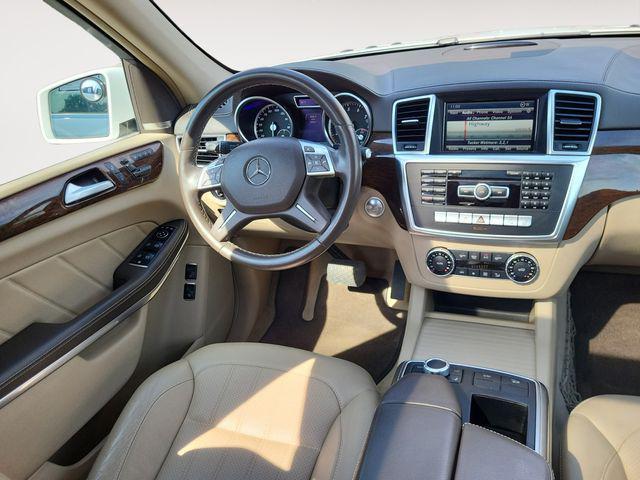 Photo of 2014 White Mercedes-Benz GL-Class