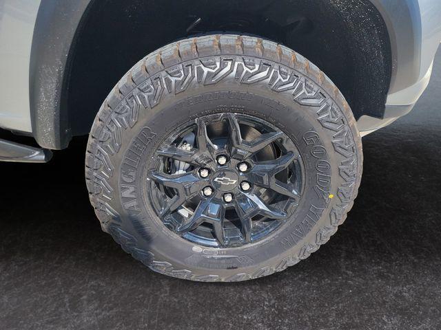 Photo of 2025 Sterling Gray Metallic Chevrolet Colorado