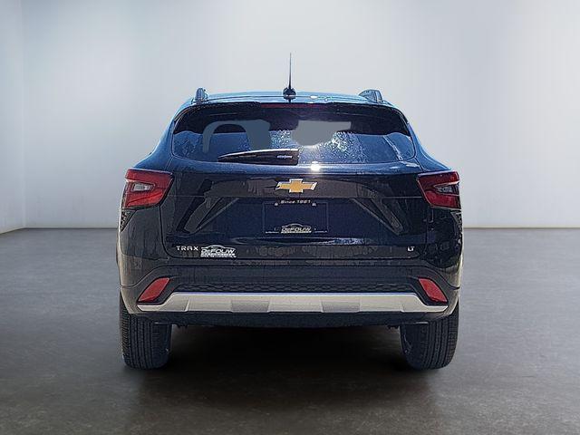 Photo of 2025 Mosaic Black Metallic Chevrolet Trax