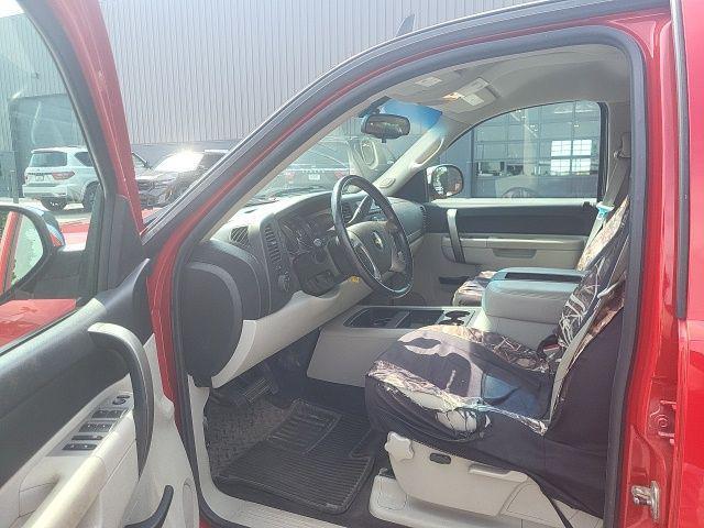 Photo of 2011 Victory Red Chevrolet Silverado 1500