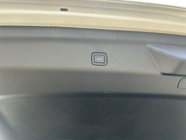 Photo of 2025 Iridescent Pearl Tricoat Chevrolet Tahoe