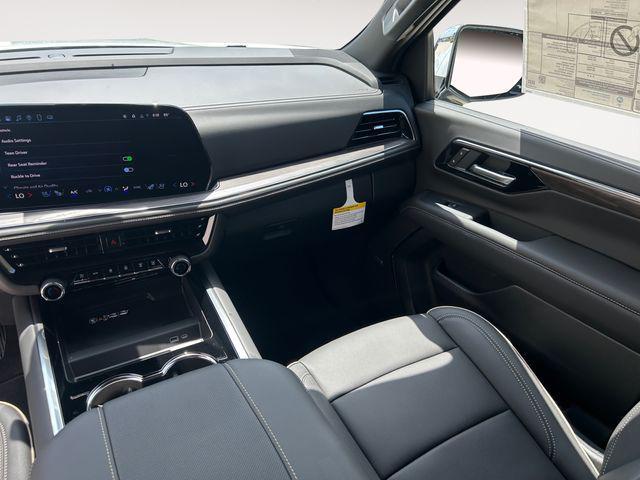 Photo of 2025 Iridescent Pearl Tricoat Chevrolet Tahoe